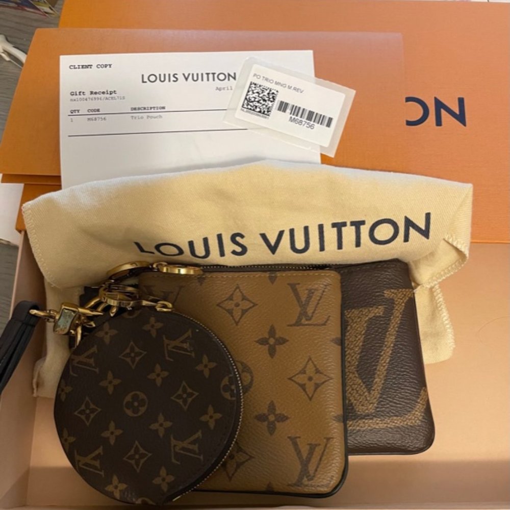 Authentic Louis Vuitton Trio Wristlet